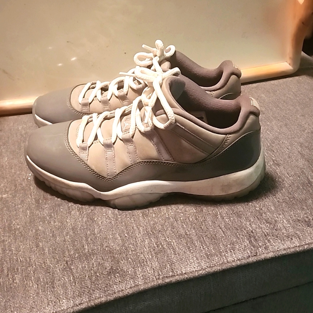 Jordan retro 11 low cool grey - size 10
